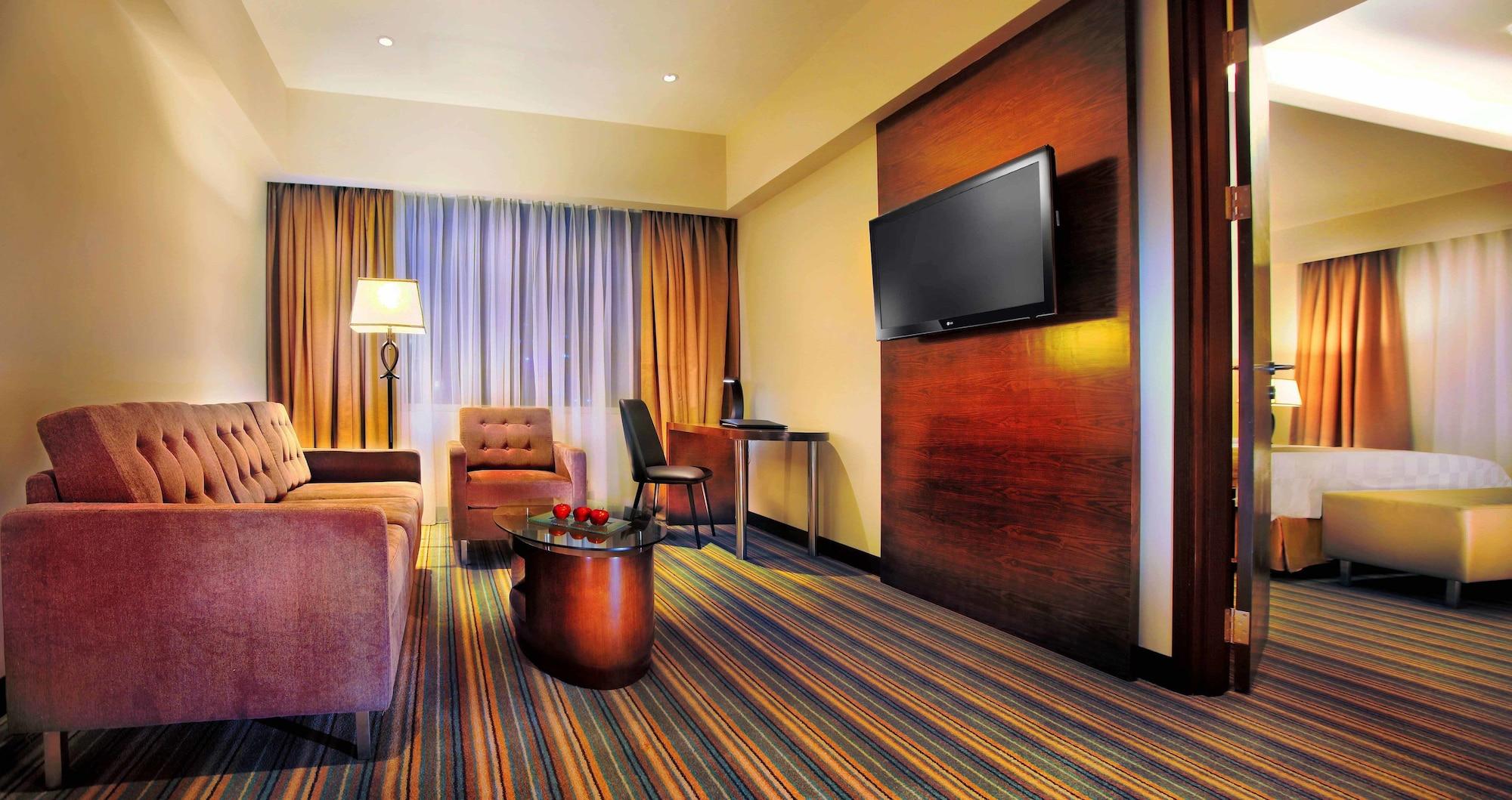 Aston Makassar Hotel & Convention Center Exterior foto